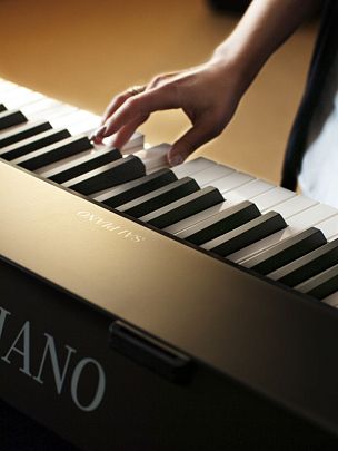 Sai Piano P-9BT-BK w/o ST